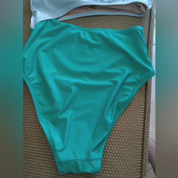 BNWOT J. CREW Elegant One-Shoulder Bikini Light Blue & Green 4 (RECYCLE MATERIAL - Picture 5 of 8